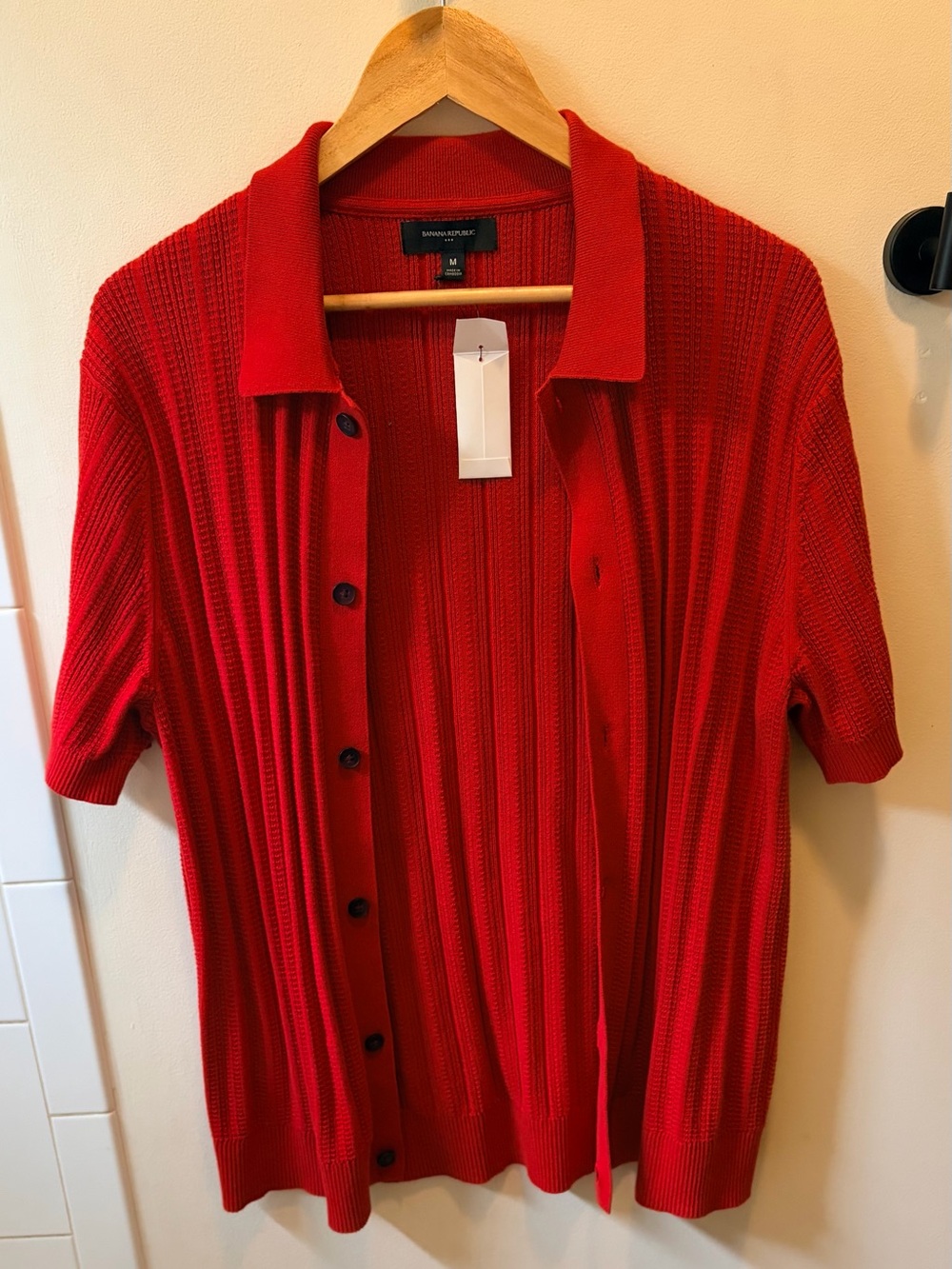 BANANA REPUBLIC knit button down shirt short sleeve men’s medium red NWT